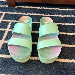 Reef X Sanctuary Cushion Vista Hi, 8